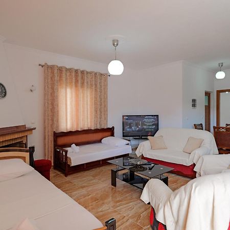 Guesthouse Moonlight Downtown Ksamil Exteriér fotografie