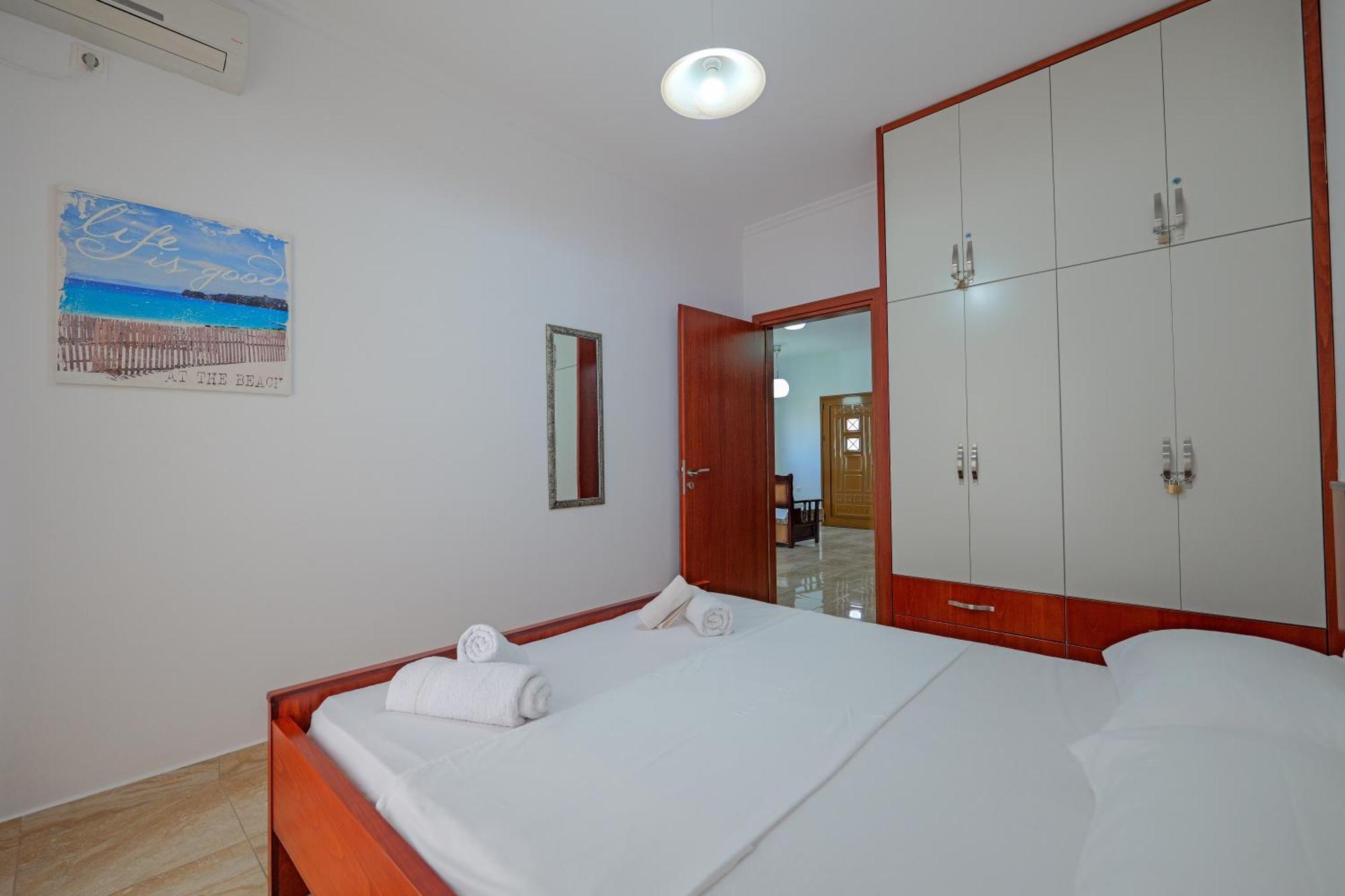 Guesthouse Moonlight Downtown Ksamil Exteriér fotografie