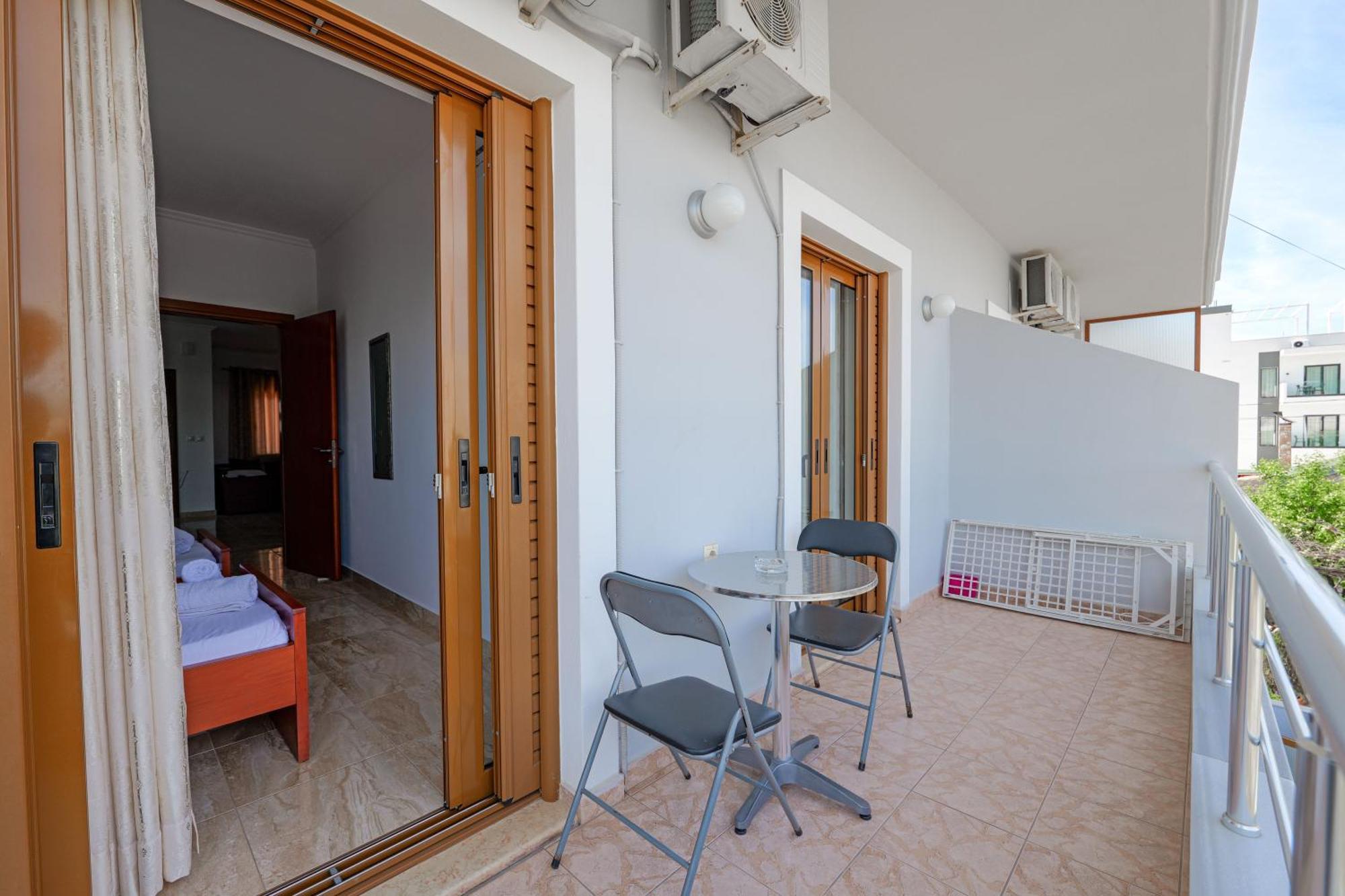 Guesthouse Moonlight Downtown Ksamil Exteriér fotografie