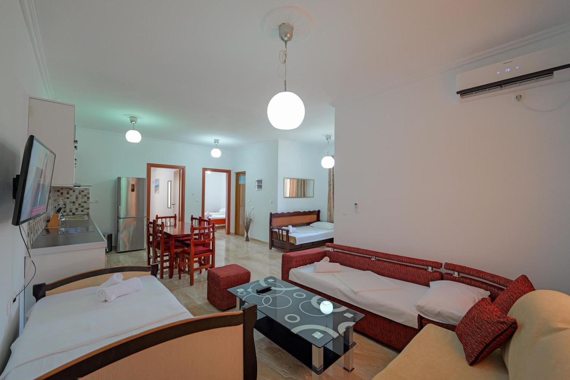 Guesthouse Moonlight Downtown Ksamil Exteriér fotografie