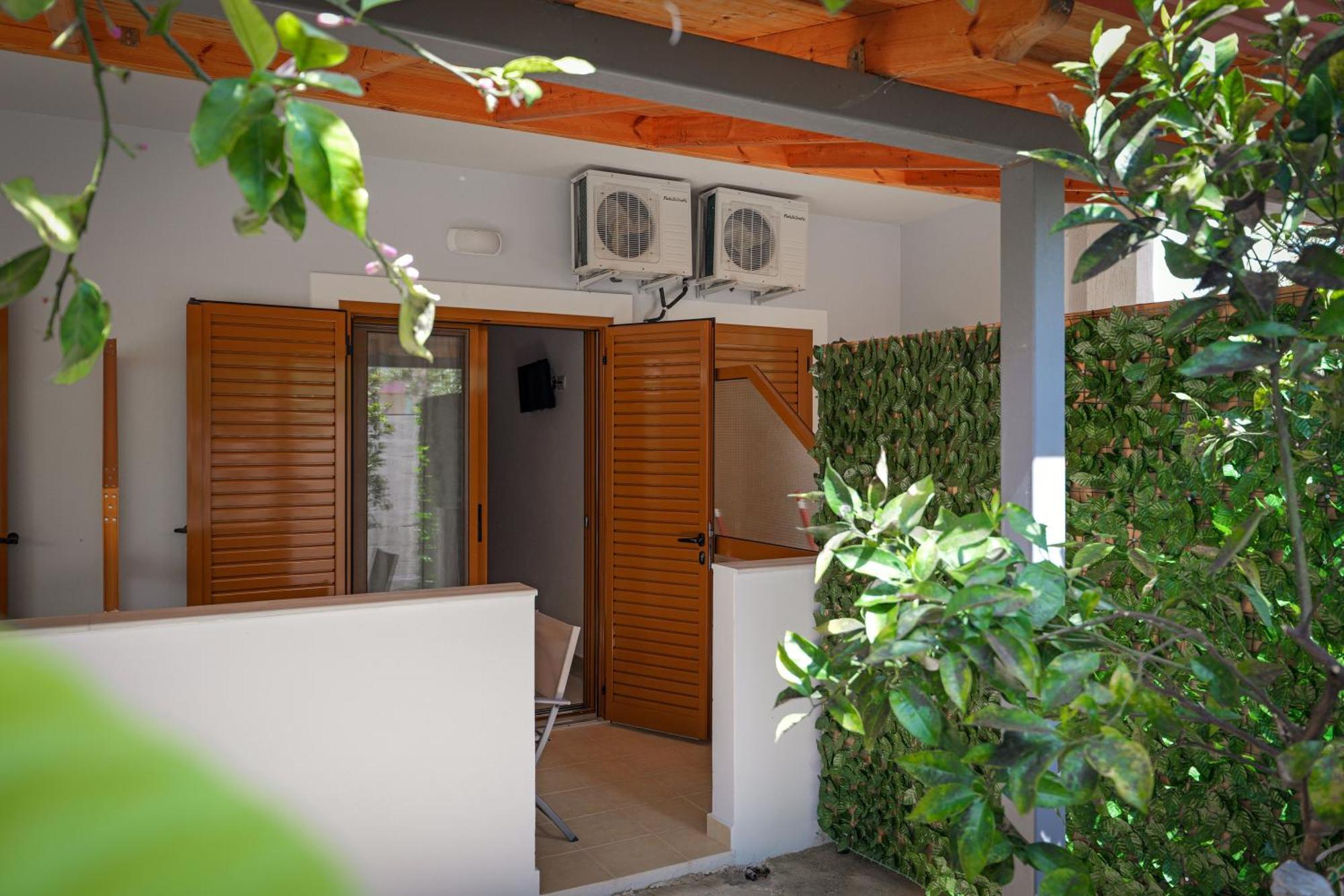 Guesthouse Moonlight Downtown Ksamil Exteriér fotografie