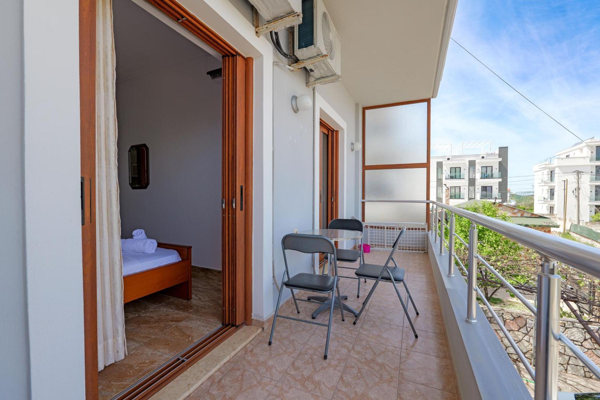 Guesthouse Moonlight Downtown Ksamil Exteriér fotografie