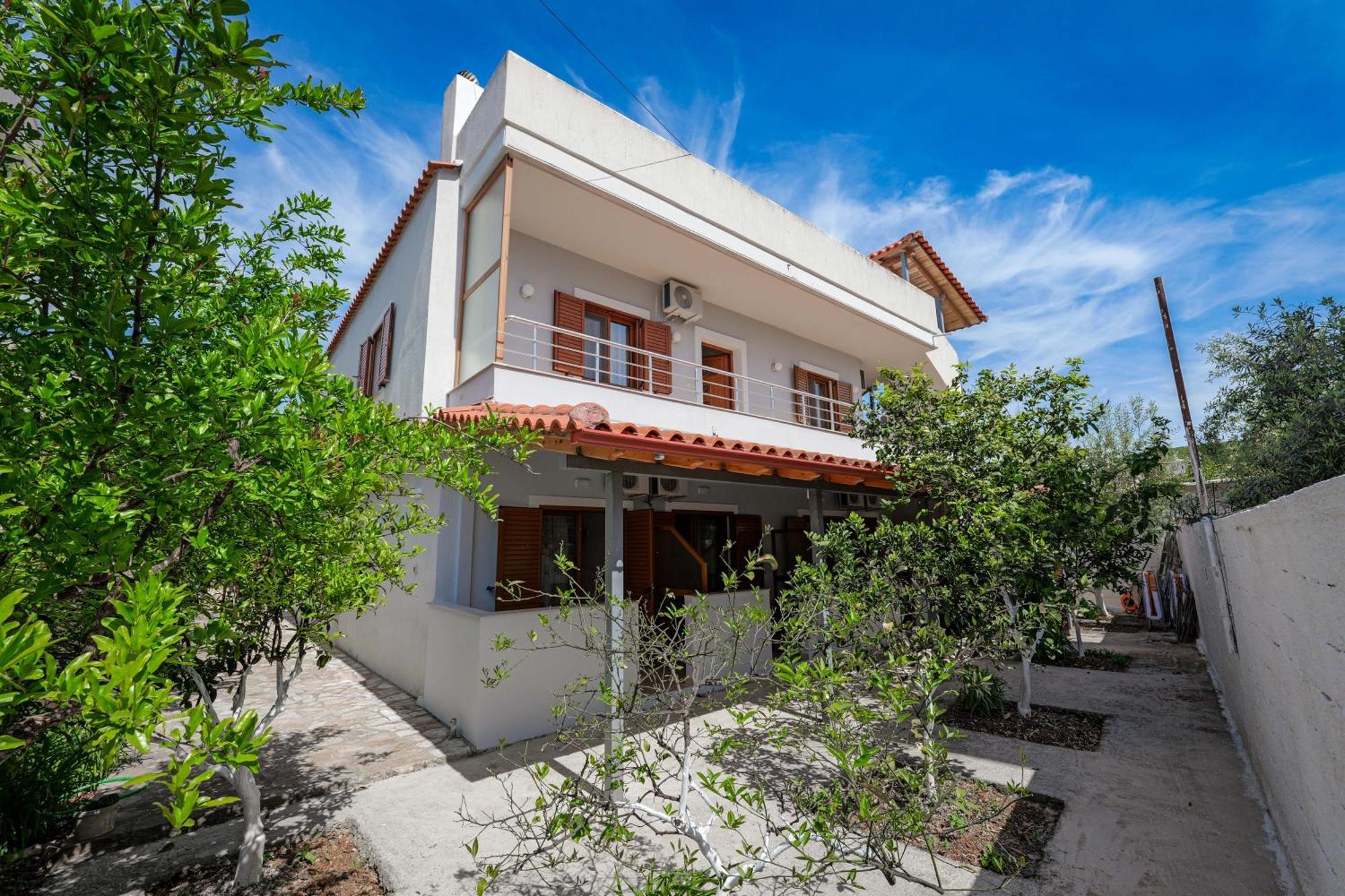 Guesthouse Moonlight Downtown Ksamil Exteriér fotografie