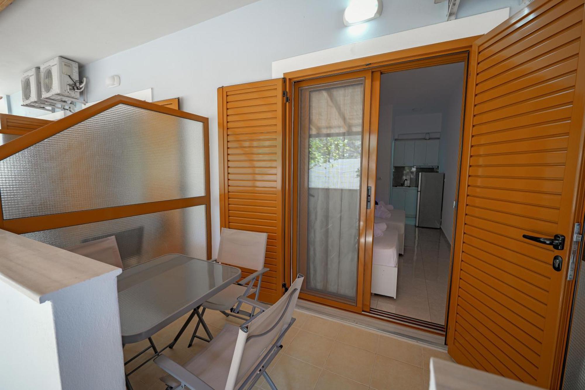 Guesthouse Moonlight Downtown Ksamil Exteriér fotografie